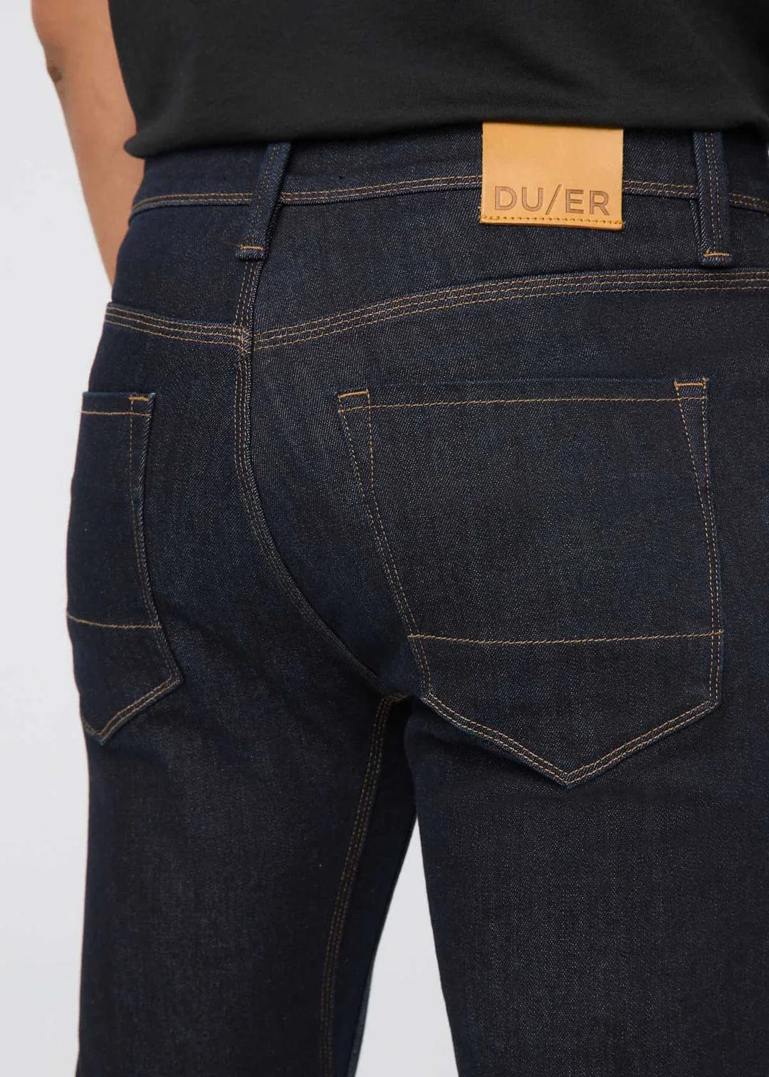 M BOTTOMS - DUER - Performance Denim Plus Straight - Nagel wereld