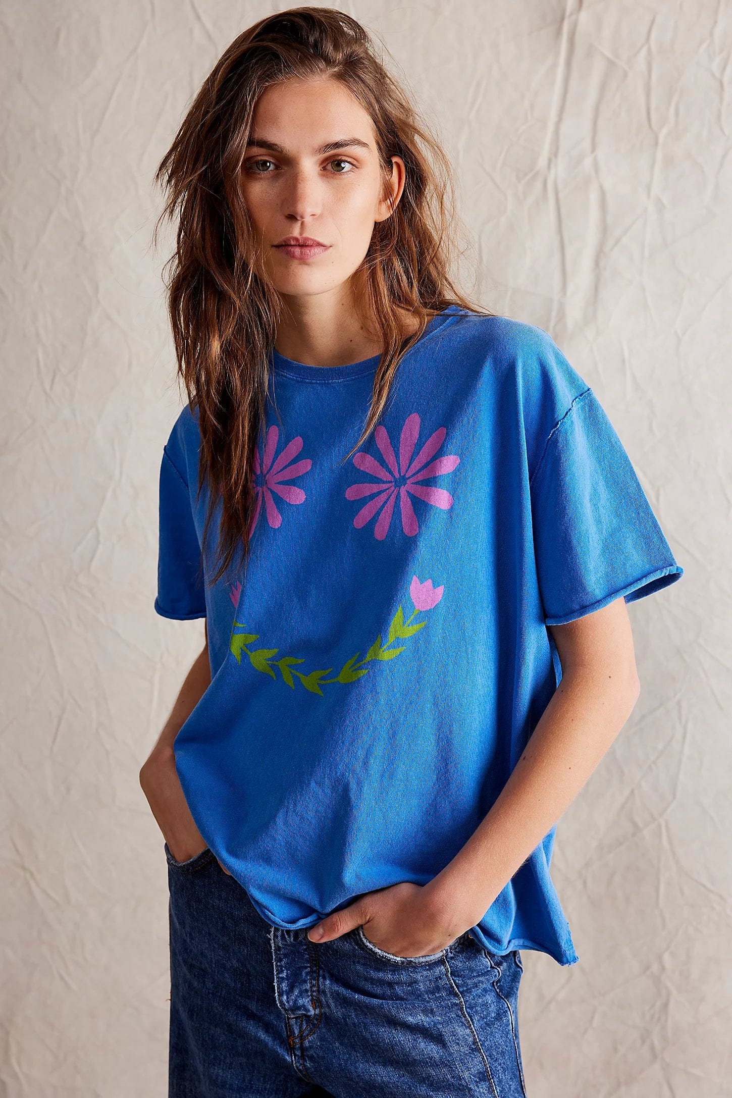 TOPS - FREE PEOPLE - Sunshine Smiles Tee - Nagel wereld