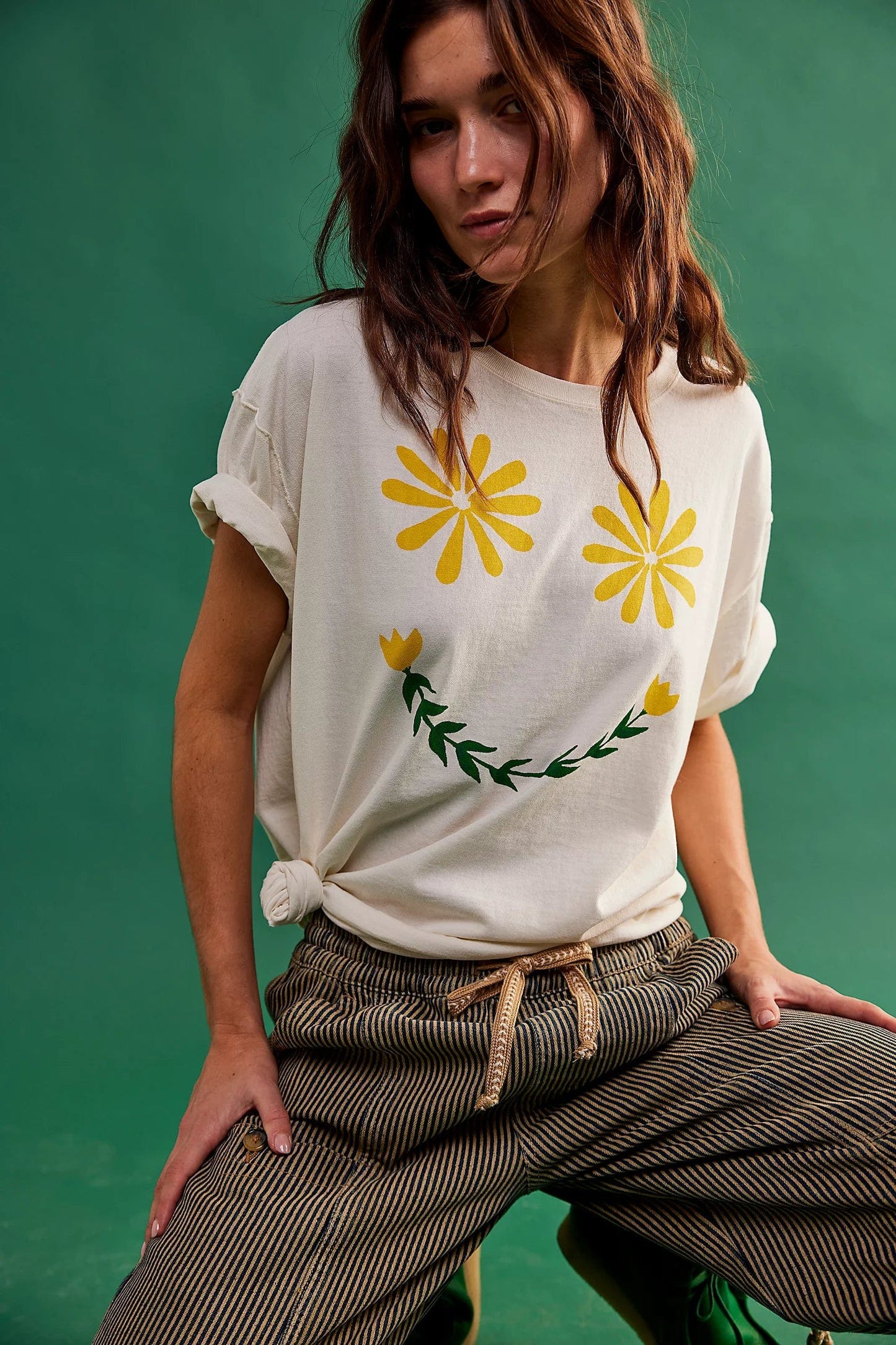 TOPS - FREE PEOPLE - Sunshine Smiles Tee - Nagel wereld